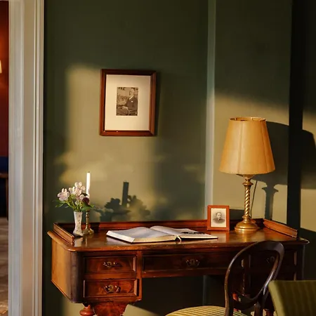 邦德慕斯酒店 3*