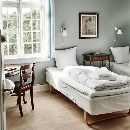 邦德慕斯酒店 3* 斯卡恩